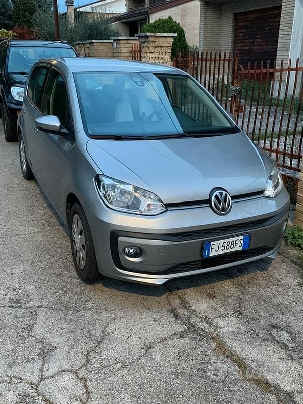 Usata VW up! 60 CV (44 kW) 2017 Grigio Utilitaria