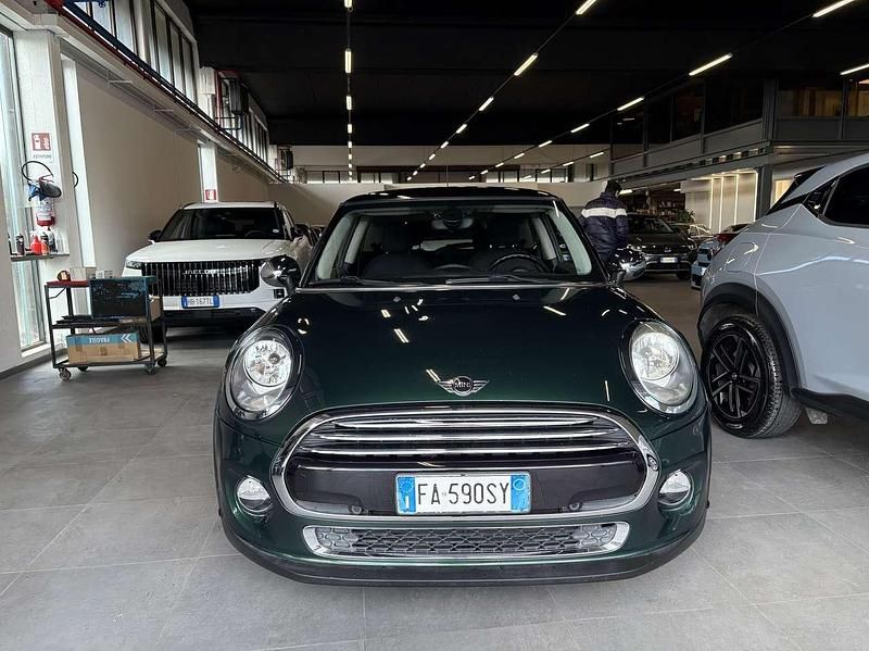 Usata Mini Cooper D 116 CV (85 kW) 2015 Verde Utilitaria