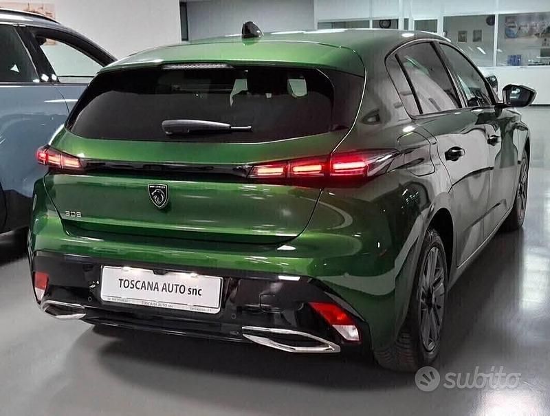 Usata Peugeot 308 Allure 130 CV (95 kW) 2025 Verde Berlina