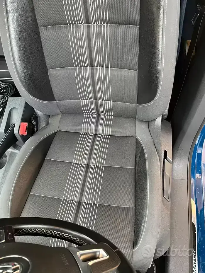 Usata VW Touran 150 CV (110 kW) 2013 Bluazzurro Monovolume