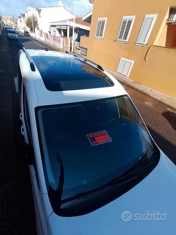 Usata Ford Grand Tourneo Connect 122 CV (89 kW) 2023 Bianco Monovolume