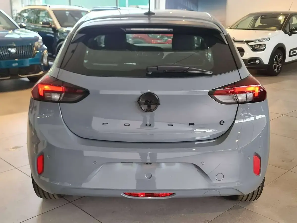 Nuova Opel Corsa-e drive 56 kW (77 CV) 2026 Grafic grey Utilitaria