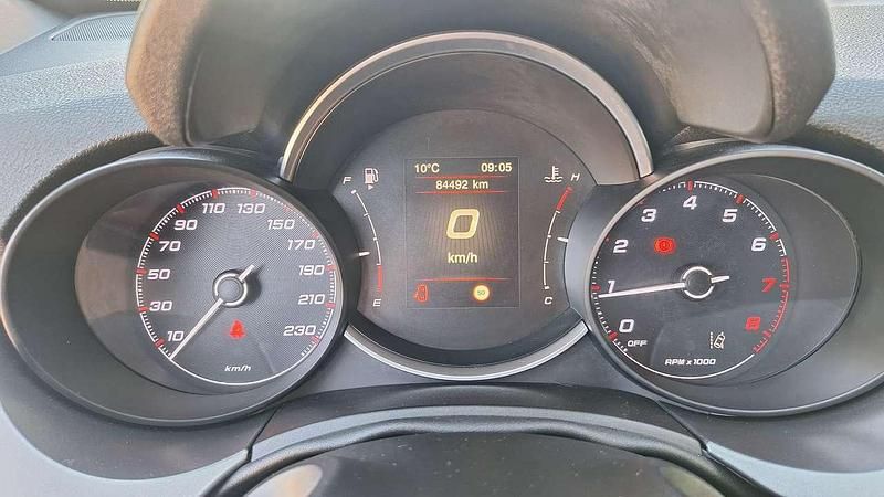 Usata Fiat 500 Sport 120 CV (88 kW) 2022 Bianco Station wagon