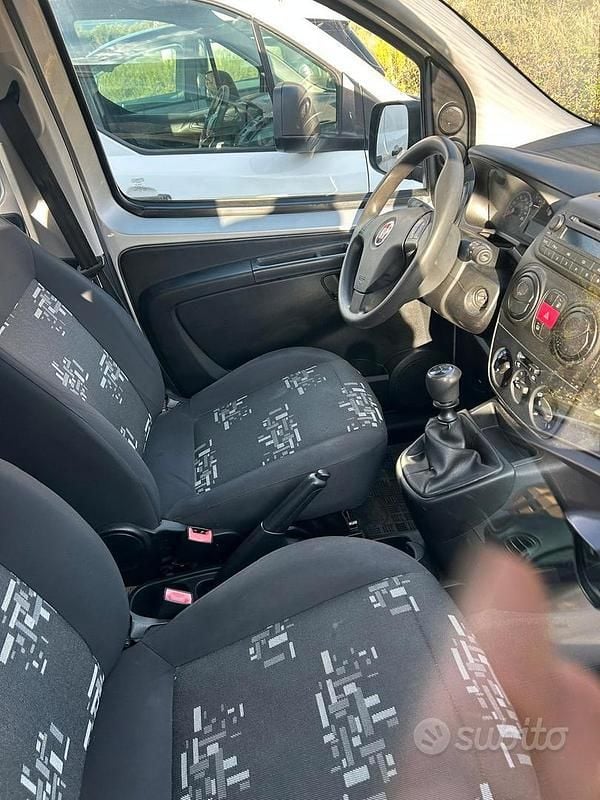 Usata Fiat Qubo Trekking 77 CV (56 kW) 2014 Grigio Monovolume