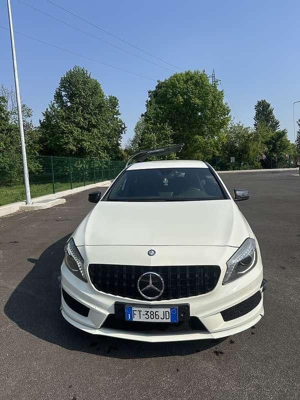 Usata Mercedes A200 Edition 136 CV (100 kW) 2015 Berlina