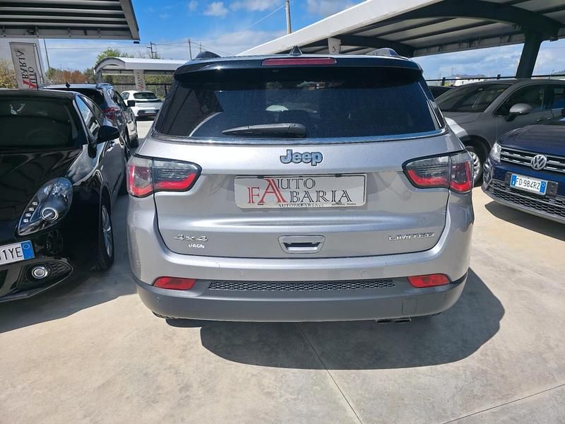 Usata Jeep Compass Limited 140 CV (102 kW) 2017 Argento SUV