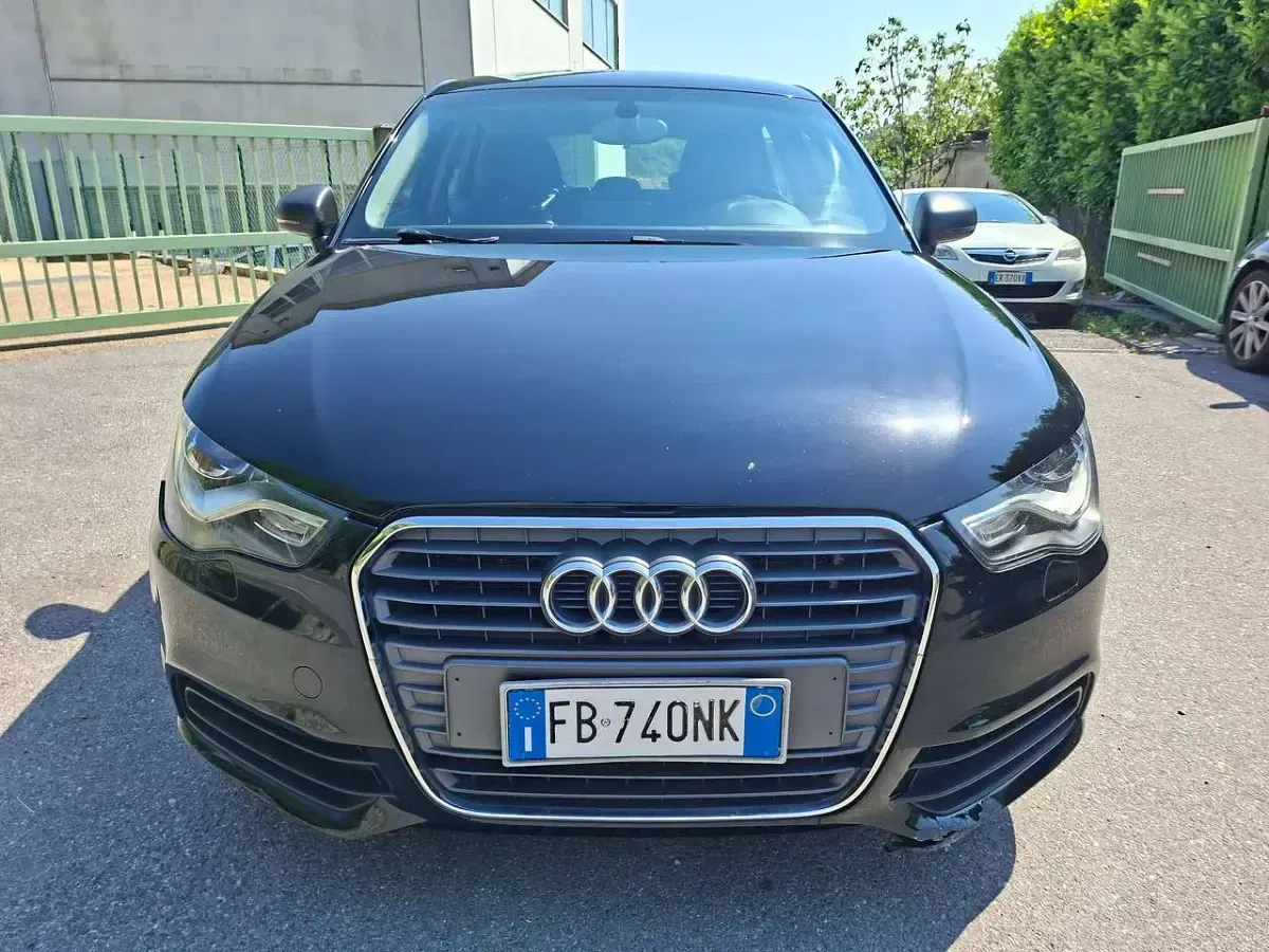 Usata Audi A1 122 CV (89 kW) 2012 Nero Utilitaria
