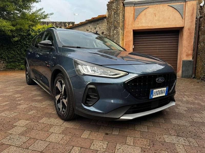Blu/azzurro Usata 2023 Ford Focus Active Station wagon | 19.900 € (Buon prezzo) - Immagine 1/4