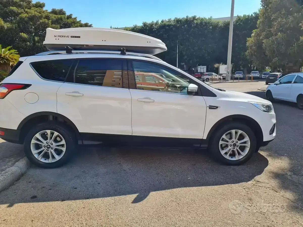 Usata Ford Kuga Titanium 120 CV (88 kW) 2018 Bianco SUV