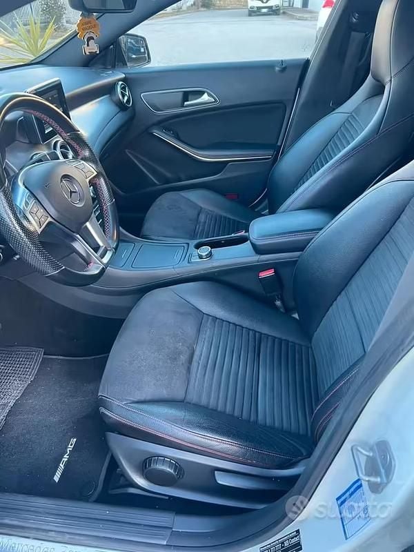 Usata Mercedes CLA220 AMG 170 CV (125 kW) 2014 Bianco Berlina