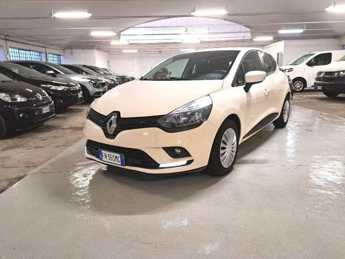 Usata Renault Clio IV 75 CV (55 kW) 2018 Bianco Furgone
