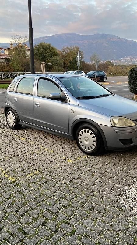 Usata Opel Corsa 2005 Grigio Utilitaria