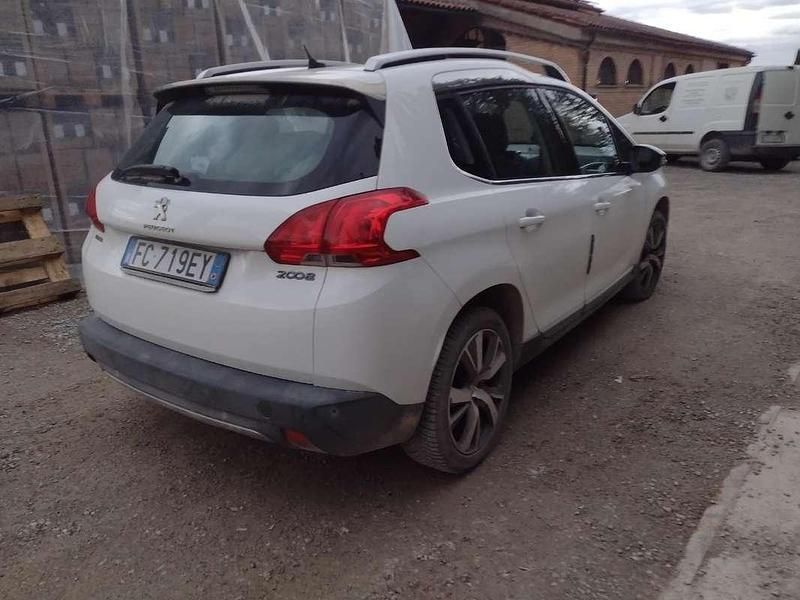 Usata Peugeot 2008 Allure 110 CV (80 kW) 2016 Bianco SUV