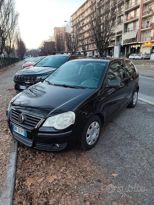 Nero Usata 2008 VW Polo United Tre volumi | 2400 € (Ottimo prezzo) - Immagine 1/4