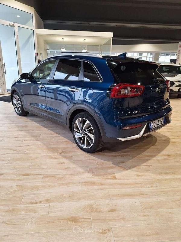 Usata Kia Niro Style 140 CV (102 kW) 2017 Blu/azzurro SUV
