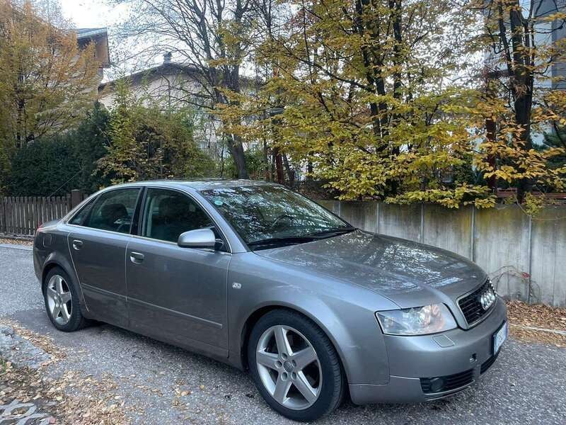 Usata Audi A4 Ambiente 163 CV (119 kW) 2003 Grigio Berlina