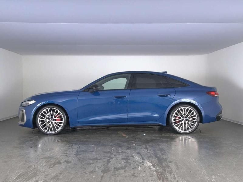 Usata Audi A5 S-Line 204 CV (150 kW) 2025 Blu ascari metallizzato Berlina