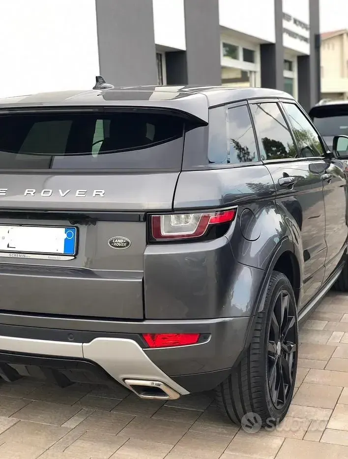 Usata Land Rover Range Rover evoque 150 CV (110 kW) 2016 Grigio Station wagon