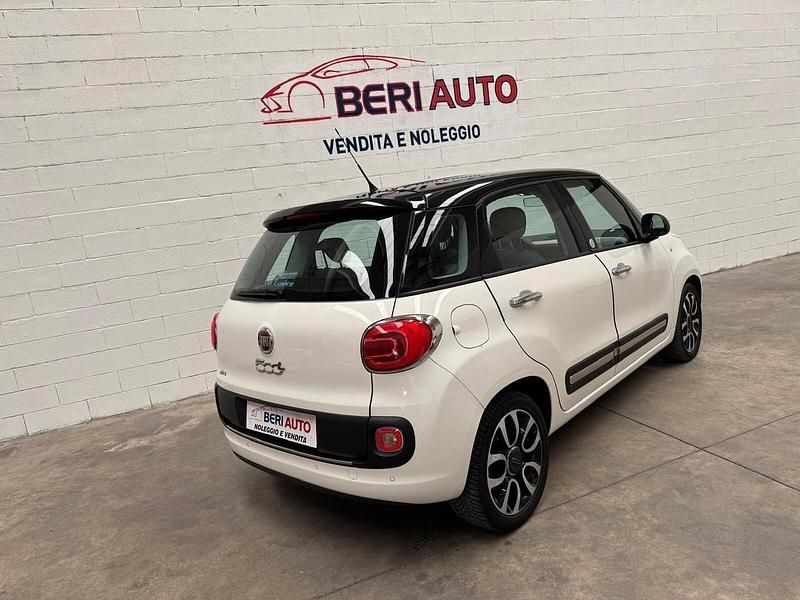 Usata Fiat 500L Lounge 95 CV (69 kW) 2012 Bianco Monovolume