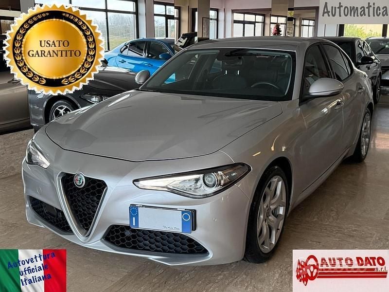 Usata Alfa Romeo Giulia Executive 160 CV (117 kW) 2020 Grigio Berlina