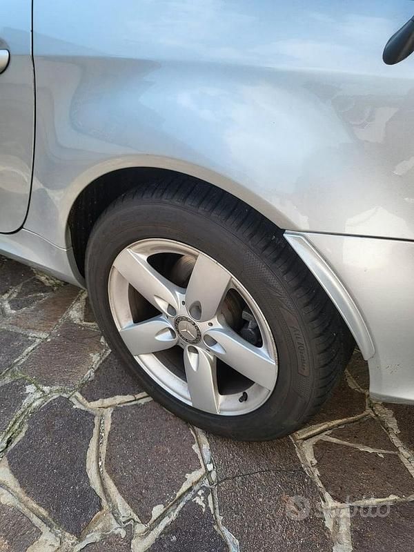 Usata Mercedes SLK200 163 CV (119 kW) 2007 Grigio Cabrio