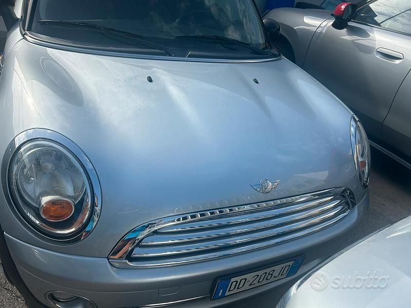 Usata Mini Cooper 120 CV (88 kW) 2007 Grigio Utilitaria