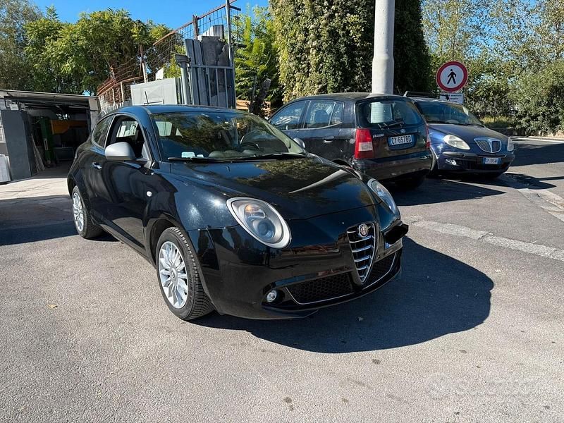 Second-hand Alfa Romeo MiTo Progression 78 CP (57 kW) 2016 Negru Hatchback