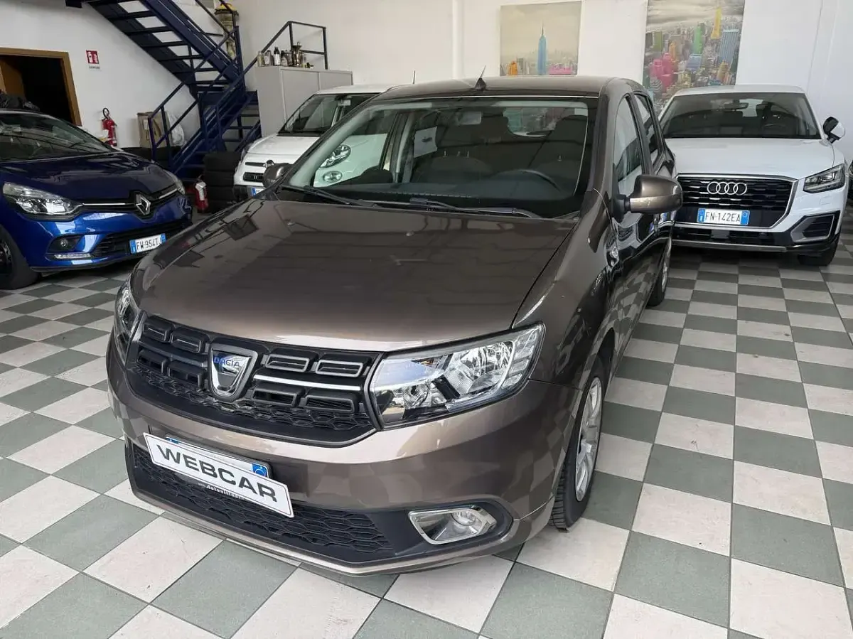Occasion Dacia Sandero Acces 73 ch (53 kW) 2020 Argent Berline