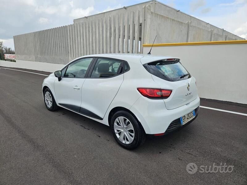 Usata Renault Clio IV 73 CV (53 kW) 2013 Bianco Berlina