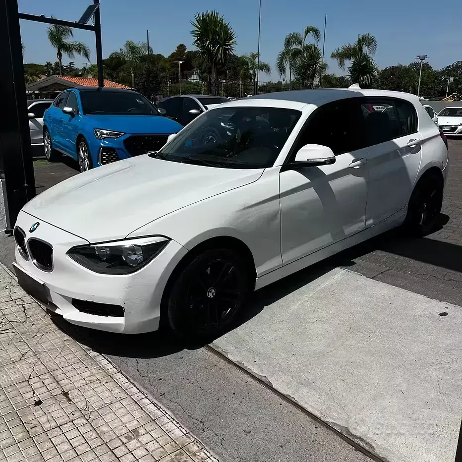Usata BMW 114 95 CV (69 kW) 2013 Bianco Utilitaria