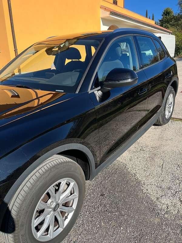 Usata Audi Q5 Ambiente 190 CV (139 kW) 2017 Nero SUV