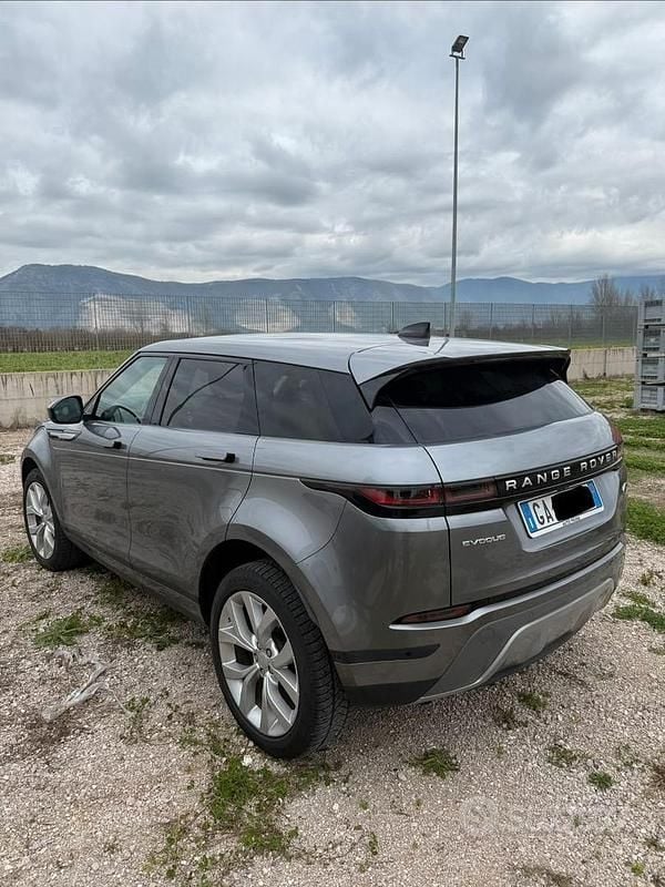 Usata Land Rover Range Rover evoque 150 CV (110 kW) 2020 Grigio SUV