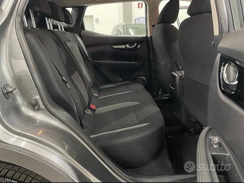 Usata Nissan Qashqai 116 CV (85 kW) 2020 Grigio SUV