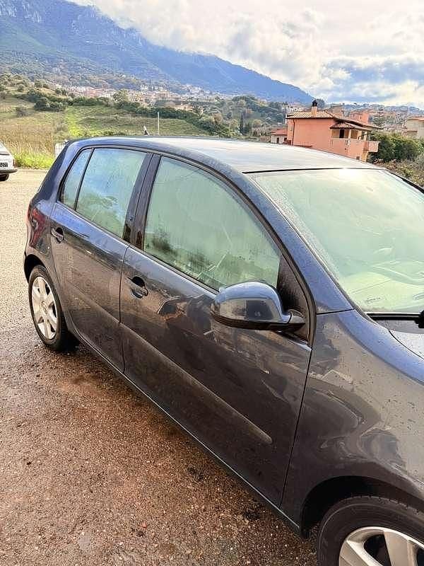 Usata VW Golf V 105 CV (77 kW) 2007 Blu/azzurro Berlina