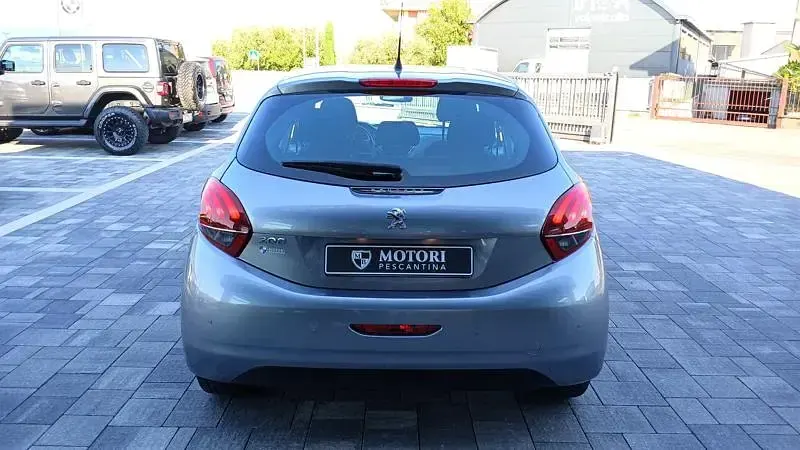Usata Peugeot 208 Allure 83 CV (61 kW) 2019 Utilitaria