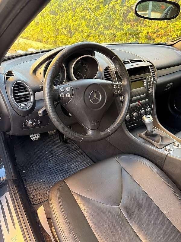 Usata Mercedes SLK200 163 CV (119 kW) 2006 Nero Cabrio