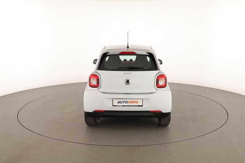 Usata Smart ForFour Passion 71 CV (52 kW) 2015 Bianco Utilitaria