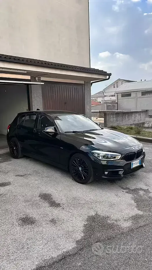 Usata BMW 118 150 CV (110 kW) 2017 Nero Utilitaria