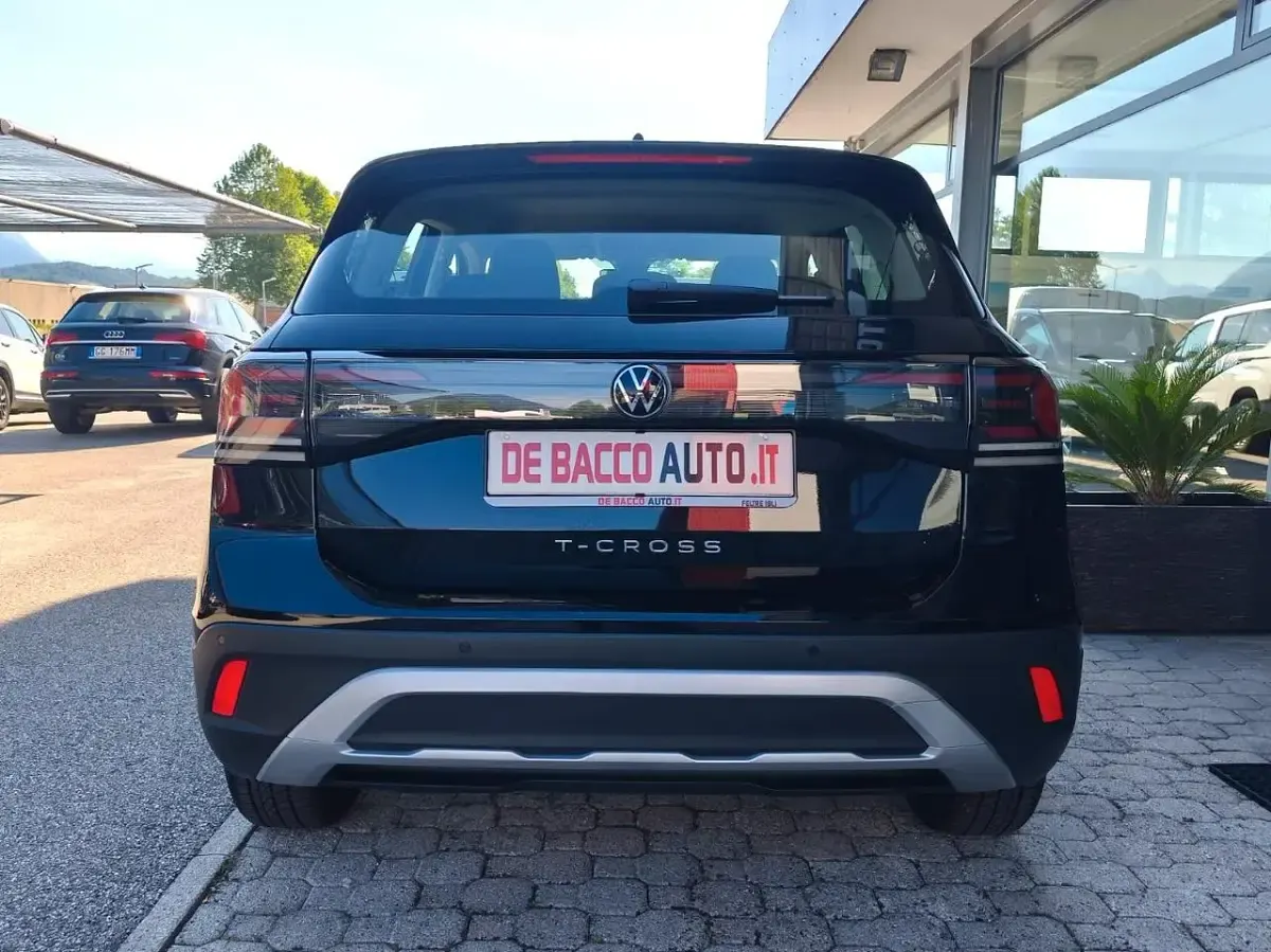 Usata VW T-Cross Life 95 CV (69 kW) 2025 Viola SUV