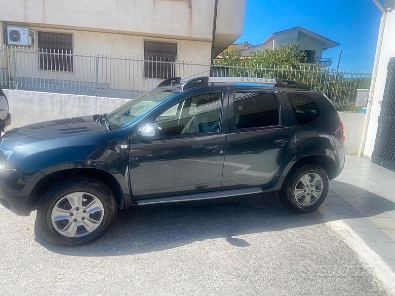 Usata Dacia Duster 110 CV (80 kW) 2018 Grigio Station wagon
