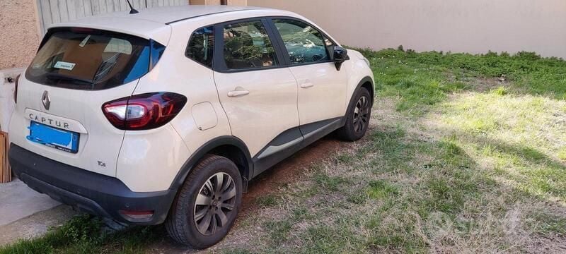 Usata Renault Captur 90 CV (66 kW) 2017 SUV