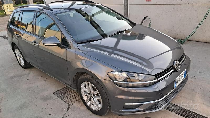 Usata VW Golf VII 115 CV (84 kW) 2018 Grigio Station wagon