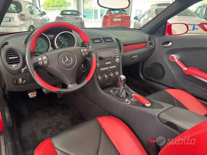 Usata Mercedes SLK200 163 CV (119 kW) 2004 Rosso Cabrio