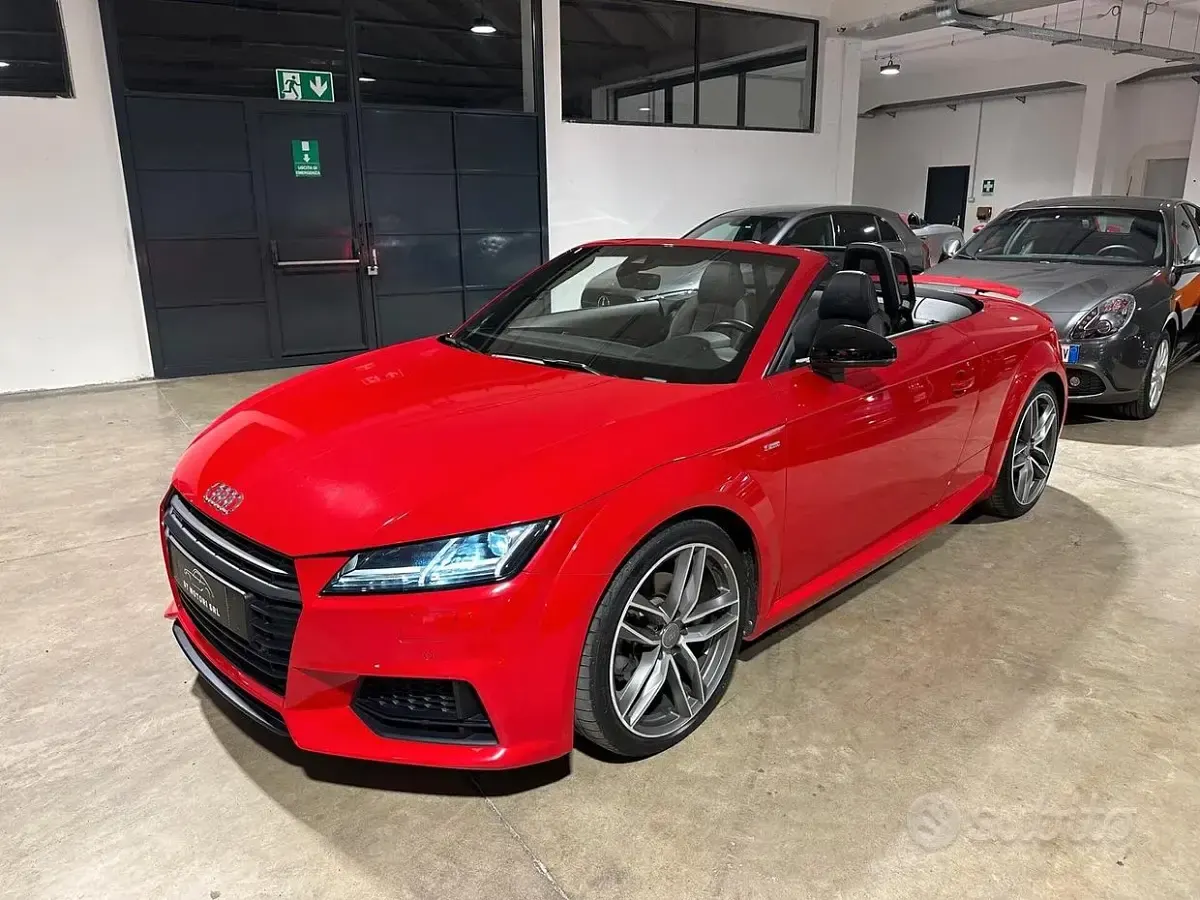 Usata Audi TT Roadster S-Line 230 CV (169 kW) 2016 Rosso Cabrio