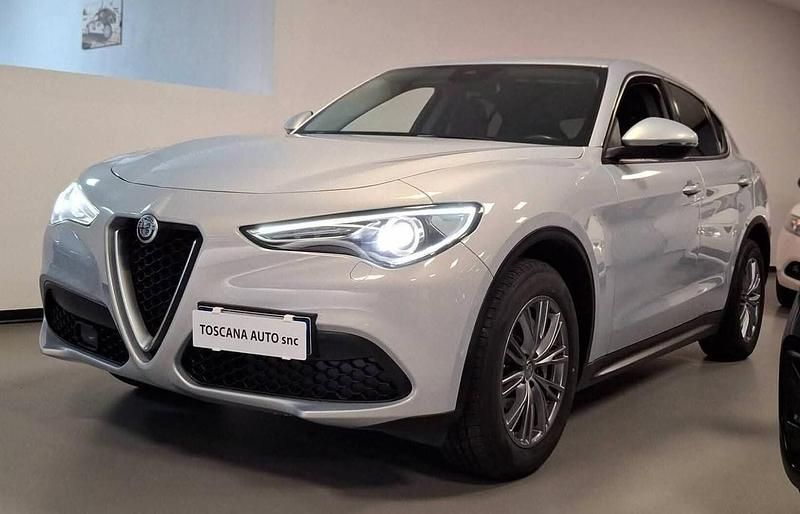 Usata Alfa Romeo Stelvio Business 190 CV (139 kW) 2021 Bianco SUV