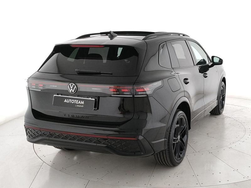 Nuova VW Tiguan R-line 193 CV (141 kW) 2025 Nero SUV