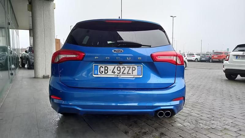 Usata Ford Focus ST-Line 120 CV (88 kW) 2020 Desert island blue Station wagon