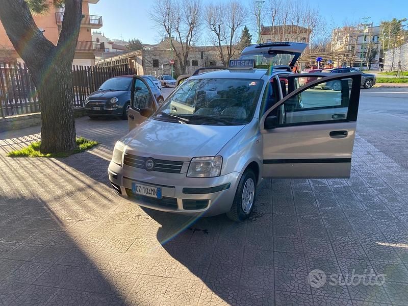 Usata Fiat Panda Dynamic 70 CV (51 kW) 2006 Argento Utilitaria