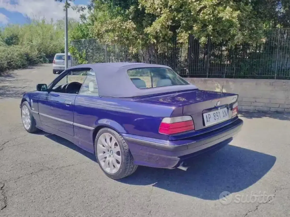 Usata BMW 318 Cabriolet 115 CV (84 kW) 1997 Bluazzurro Cabrio