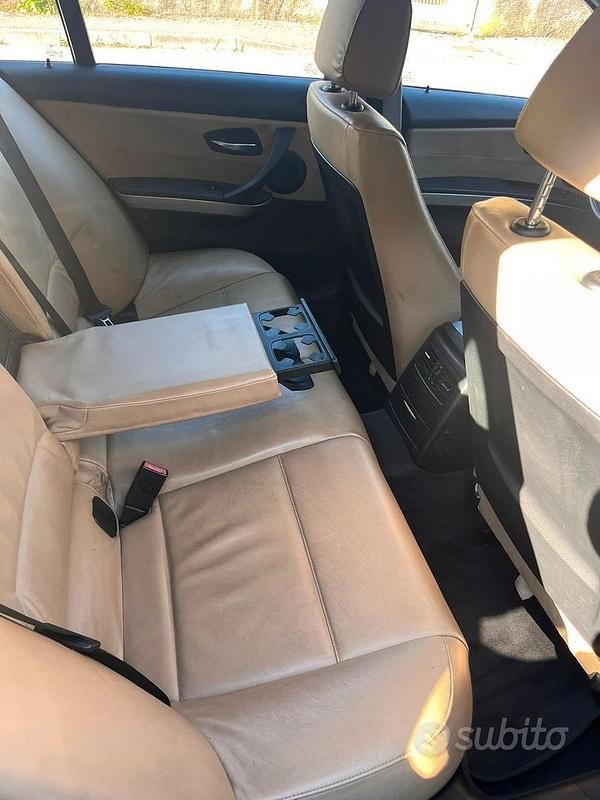 Usata BMW 320 177 CV (130 kW) 2008 Nero Station wagon